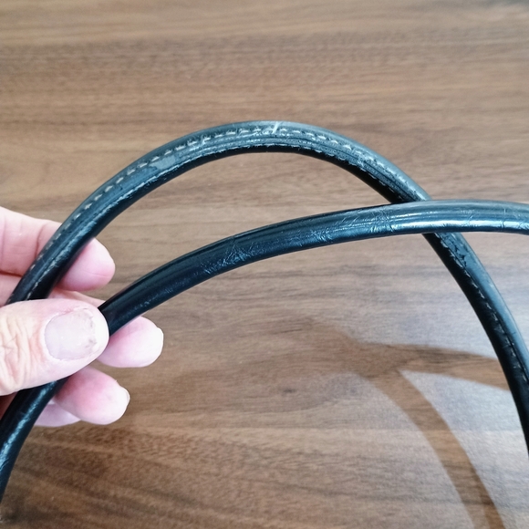 Elegant Black Vegan Leather Tote Bag - Picture 7 of 8